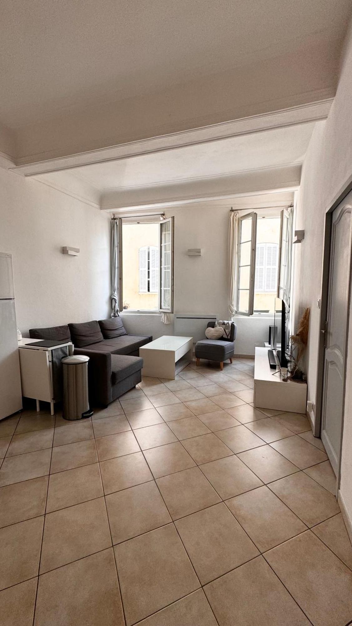 Fabuleux Logement Le Beausset Exterior photo
